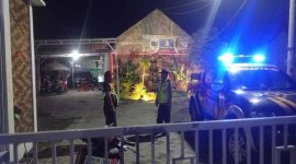 Anggota Polsek Tikung saat melaksanakan patroli malam di wilayah Kecamatan Tikung, Lamongan, Selasa (7/10/2025) (Foto Dok Ho/RadarBangsa.co.id)