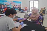 Senator Jawa Timur Lia Istifhama hadir dalam aksi donor darah serentak HUT ke-21 DPD RI di Surabaya, Jumat (3/10/2025). (Foto Dok Ho/RadarBangsa.co.id)