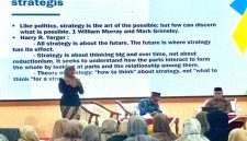 Senator DPD RI Dr. Lia Istifhama menjadi pembicara dalam International Conference di Universitas Nurul Jadid (Unuja) Paiton, Probolinggo, membahas strategi global Presiden Prabowo Subianto. (Foto Dok Ho/RadarBangsa.co.id)