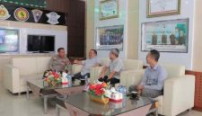 Kapolres Lamongan AKBP Agus Dwi Suryanto menerima kunjungan silaturahmi Direktur RS Muhammadiyah Lamongan Dr. M. Asro Abdih Y. di Mapolres Lamongan, Selasa (14/10). (Foto Dok Ho/RadarBangsa.co.id)