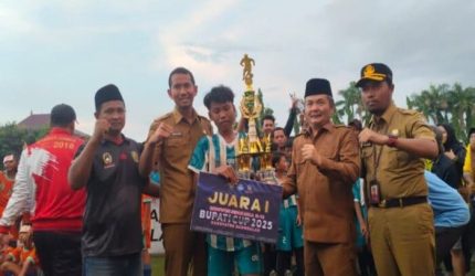 Sorak Sorai Pecah di Alun-alun, Bupati Cup U-12 Bangkalan Resmi Ditutup