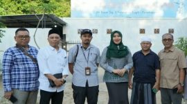 Senator DPD RI asal Jawa Timur, Lia Istifhama (tengah), menyapa warga saat kunjungan silaturahmi di Kabupaten Pamekasan, Madura (Foto Dok Ho/RadarBangsa.co.id)