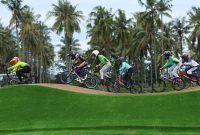 Pembalap BMX dari Indonesia dan mancanegara berlatih di Sirkuit Muncar Banyuwangi menjelang kompetisi Banyuwangi BMX Supercross 2025 (Foto Dok Ho/RadarBangsa.co.id)
