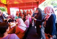 Bupati Banyuwangi menghadiri peringatan World Stroke Day dan memperkenalkan inovasi layanan cepat pasien stroke melalui sistem I-Care di area CFD Jalan A. Yani. (Foto Dok Ho/RadarBangsa.co.id)