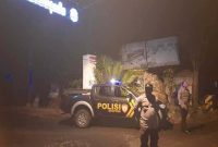 Petugas Polsek Tikung melakukan patroli Blue Light di Desa Bakalan Pule, ,(29/11/2025) . (Foto Dok Ho/RadarBangsa.co.id)