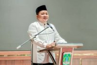 Bupati Pasuruan Rusdi Sutejo memberikan klarifikasi kepada media terkait viralnya curhatan guru SDN Mororejo II, Nur Aini, (Foto: Dok Ho/RadarBangsa.co.id)