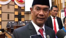 Ketua DPRD Kabupaten Malang, Darmadi, saat menanggapi hilangnya Pokir di beberapa OPD. (Foto Dok Ho/RadarBangsa.co.id)