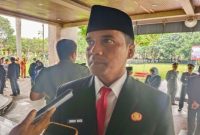 Bupati Bangkalan Lukman Hakim menggelar doa bersama usai menerima kabar penganugerahan gelar Pahlawan Nasional untuk Syaikhona Mohammad Kholil. (Foto Dok Ho/RadarBangsa.co.id)