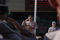 Kapolres Lamongan AKBP Agus Dwi Suryanto memimpin Apel Penerimaan Latihan Kerja (Latja) Siswa Diktuk Bintara Polri Tahun Anggaran 2025 di Lapangan Mapolres Lamongan, Senin (3/11/2025). (Foto Dok Ho/RadarBangsa.co.id)