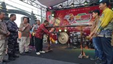 Pemerintah Kabupaten Bangkalan membuka Festival 1001 Menu Bebek Chapter 6 pada Sabtu (15/11). Acara dua hari ini dibuka Sekretaris Daerah Bangkalan, Ismet Effendi (Foto Dok Ho/RadarBangsa.co.id)
