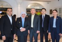 Gubernur Jawa Timur Khofifah Indar Parawansa menghadiri undangan Menteri Luar Negeri Singapura H.E. Vivian Balakrishnan dalam RISING Fellowship Program di The White Label, Singapura, Rabu (12/11). (Foto Dok Ho/RadarBangsa.co.id)