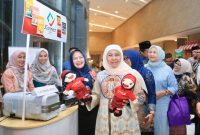 Gubernur Khofifah menghadiri East Java Halal Industry Festival 2025 di Surabaya. (Foto Dok Ho/RadarBangsa.co.id)