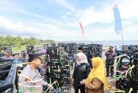 Peresmian Rumah Apung di Pantai Bimo, Banyuwangi, yang digelar Lanal Banyuwangi dan dihadiri Bupati Ipuk Fiestiandani. (Foto Dok Ho/RadarBangsa.co.id)