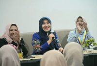 (Tengah) Anggota DPD RI Jawa Timur, Dr. Lia Istifhama (Foto Istimewa)