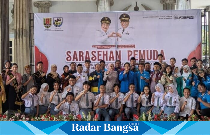 Para peserta dari berbagai organisasi kepemudaan dan komunitas mengikuti Sarasehan Pemuda bertema “Co-Creation Semarang: Challenge Pemuda” di Balaikota Semarang, (Foto Dok Ho/RadarBangsa.co.id)