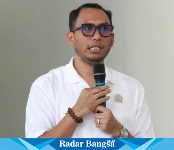 Zulham Akhmad Mubarrok saat ditemui di DPRD Kabupaten Malang, menjelaskan fokus penggunaan dana Pokir untuk memperbaiki sekolah rusak. (Foto Dok Ho/RadarBangsa.co.id)