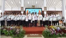 Wakil Bupati Pasuruan Shobih Asrori melaunching 365 Kampung Keluarga Berkualitas di Pendopo Nyawiji Ngesti Wenganing Gusti, disaksikan pejabat daerah dan perwakilan BKKBN Jawa Timur (Foto Dok Ho/RadarBangsa.co.id).