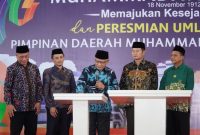 Bupati Lamongan Yuhronur Efendi menghadiri Milad Akbar Muhammadiyah ke-113 sekaligus peresmian Dome UMLA. (Foto Dok Ho/RadarBangsa.co.id)