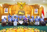 Gubernur Khofifah Indar Parawansa saat audiensi dengan jajaran pengurus MUI Jawa Timur di Gedung Negara Grahadi Surabaya menjelang Musda XI MUI Jatim. Foto Dok Ho/RadarBangsa.co.id