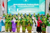 Ketua Umum Dewan Pembina PP Muslimat NU Khofifah Indar Parawansa mengukuhkan Paralegal Muslimat NU dalam inaugurasi di Jakarta. (Foto Dok Ho/RadarBangsa.co.id)