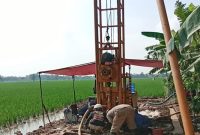 Proyek pembangunan Sumur JIAT di Desa Gabuskulon, Indramayu, diduga melanggar aturan karena tidak memasang papan informasi. (Foto Dok Jayas /RadarBangsa.co.id)