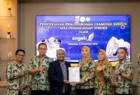 Tim medis RSUD H. Moh. Ruslan Kota Mataram saat menerima Penghargaan. (Foto Dok Ho/RadarBangsa.co.id)