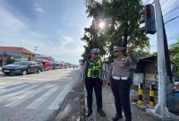 Satlantas Polres Lamongan melakukan pengecekan jalur alternatif dan titik rawan macet menjelang libur Natal 2025 dan Tahun Baru 2026. (Foto Dok Ho/RadarBangsa.co.id)