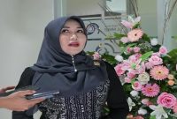 Senator DPD RI Ning Lia Istifhama usai mengikuti sidang dugaan mafia tanah di PN Surabaya. (Dok Foto Ho/Nul-RadarBangsa.co.id)