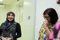 Senator DPD RI Lia Istifhama meninjau fasilitas RS Mata Masyarakat Jawa Timur di Ketintang, Surabaya, Kamis (22/1/2026). (Foto Dok Ho/Nul-RadarBangsa.co.id)