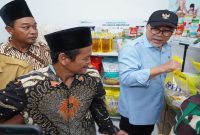 Menko Pangan Zulkifli Hasan saat meninjau KDMP Doyomulyo, Kecamatan Kembangbahu, Lamongan, Selasa (27/1/2026). (Foto Dok Ho/Nul-RadarBangsa.co.id)