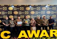 Bupati Asahan menerima Penghargaan UHC 2026 Kategori Madya di Ballroom JIEXPO Kemayoran, Jakarta, Selasa (27/1/20260 (Foto Dok Ho/RadarBangsa.co.id)