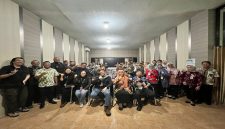 Audiensi Pemkab Lumajang bersama Yayasan Megamind Project dan Yayasan IIF terkait program mitigasi bencana di Kantor Bappeda Lumajang, Kamis (29/1/2026). (Foto Dok Ho/Nul-RadarBangsa.co.id)