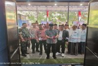 Staf Ahli Bupati Bangkalan Bambang Budi Mustika meresmikan SPPG Desa Arok, Kecamatan Burneh, Jumat (30/1/2026). (Foto Dok Ho/Nul-RadarBangsa.co.id)