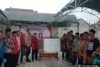Proses pemungutan suara Pemilihan Ketua RW 09 Kelurahan Pangeranan Bangkalan berlangsung tertib