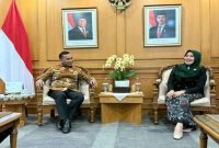Mendukbangga Wihaji menerima Senator Lia Istifhama di kantor BKKBN, membahas rem demografi Jatim. (Foto Dok Ho/RadarBangsa.co.id)