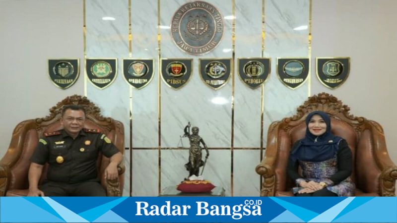 Anggota DPD RI Lia Istifhama saat kunjungan kerja dan dialog dengan Kepala Kejati Jatim di Surabaya, Selasa (3/2/2026). (Foto Dok Ho/Nul-RadarBangsa.co.id)