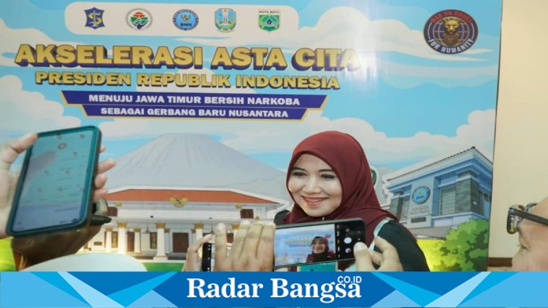 Anggota DPD RI Lia Istifhama saat menyerap aspirasi terkait madrasah wakaf di Gresik, Jumat (13/2/2026). (Foto Dok Ho/RadarBangsa.co.id)