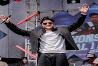 Ach. Valen Akbar saat tampil dalam ajang Dangdut Academy 7. (Foto Dok Ho/RadarBangsa.co.id)