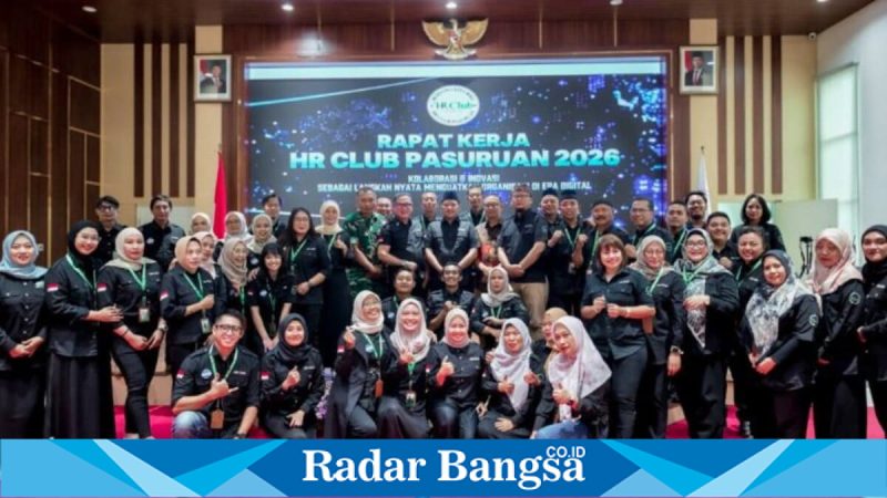 Bupati Pasuruan Rusdi Sutejo dan Ketua HR Club Wahyu Budi Priyanto saat penandatanganan MoU, Sabtu (14/2/2026). (Foto Dok Ho/RadarBangsa.co.id)