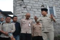 Bupati Jember Gus Fawait saat meninjau bantaran sungai di Perumahan Bernady Land, Jumat (6/2/2026). (Foto Dok Ho/Her-RadarBangsa.co.id)