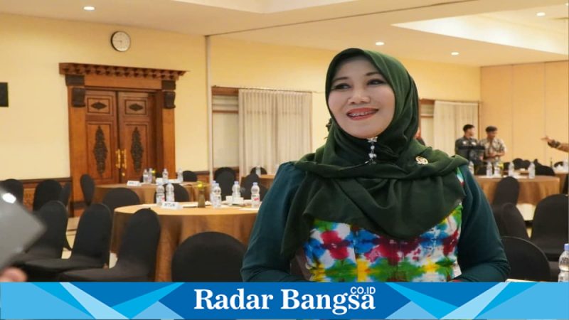 Anggota DPD RI Lia Istifhama saat memberikan pernyataan terkait peran strategis pers pada peringatan HPN 2026 di Surabaya, Senin (9/2/2026). (Foto Dok Ho/Nul-RadarBangsa.co.id)