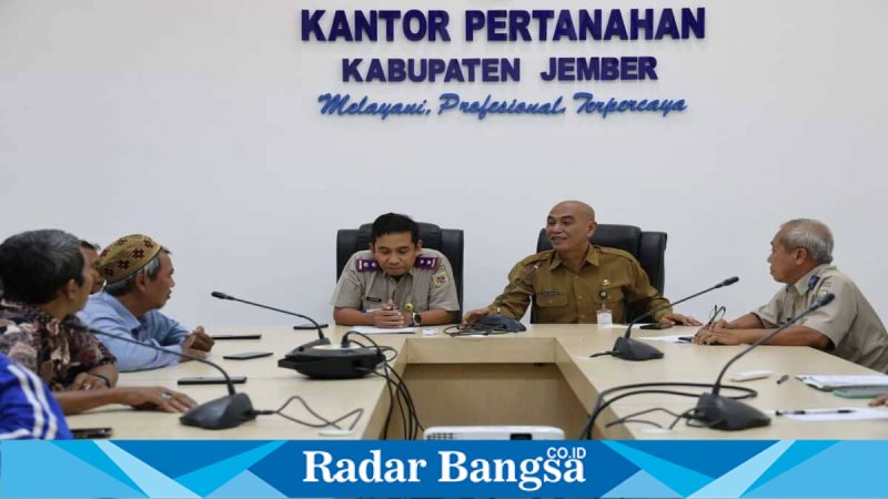 Audiensi warga Villa Indah Tegal Besar II bersama Satgas dan BPN Jember. Selasa, 24 Februari 2026 (Foto Dok Ho/RadarBangsa.co.id)