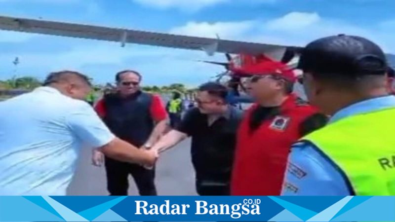 Ketua Komisi V DPR RI Lasarus saat meninjau progres pembangunan terminal baru Bandara Rahadi Oesman, Ketapang, Kalimantan Barat, Sabtu (7/2/2026). (Foto Dok Ho/Ded-RadarBangsa.co.id)