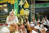Anggota DPD RI Lia Istifhama saat menghadiri Haflah Imtihan Roudlotul Ulum di Kota Pasuruan, Selasa (17/2). (Foto Dok Ho/RadarBangsa.co.id)