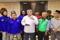 Menaker Yassierli menerima audiensi Aliansi Forum Rembug Pekerja Platform di Kemnaker, Jakarta, Selasa (10/2/2026). (Foto Dok Ho/RadarBangsa.co.id)