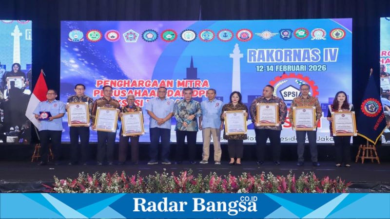 Menaker Yassierli Rakernas IV KSPSI di Jakarta, Jumat (13/2/2026). (Foto Dok Ho/RadarBangsa.co.id)