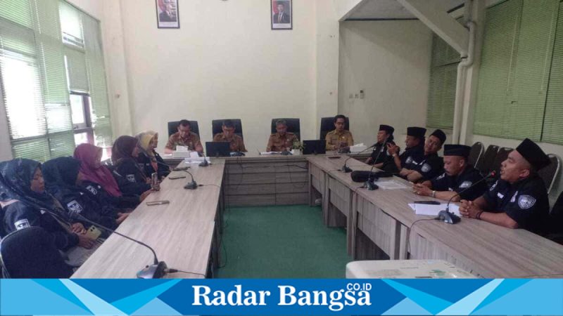 Silaturahim BNPM DPD Pamekasan dengan Pemkab di Ruang Wahana Wicaksana Praja, Selasa (24/02/2026). (Foto Dok Ho/RadarBangsa.co.id)