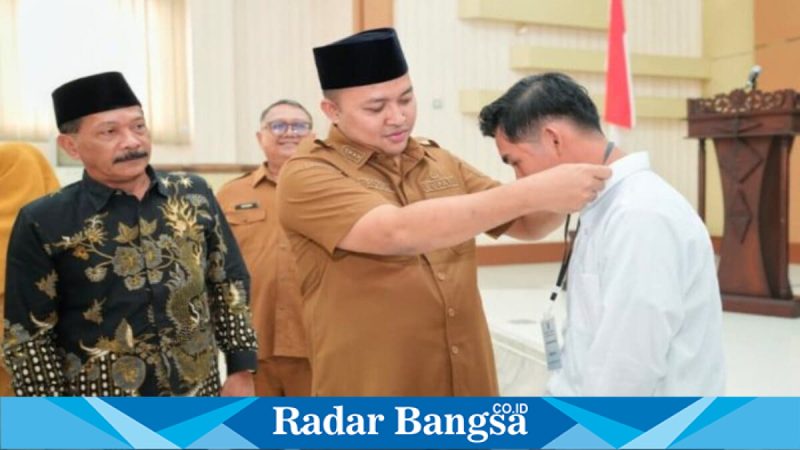 Bupati Pasuruan HM Rusdi Sutejo membuka Pelatihan Berbasis Kompetensi DBHCHT 2026 di BLK Rejoso, Senin (10/11/2026). (Foto Dok Ho/RadarBangsa.co.id)