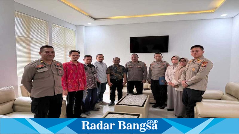 Pertemuan Polda NTB dan FH Universitas Mataram terkait pembentukan Pusat Studi Kepolisian, Jumat (20/1/2026). (Foto Dok Ho/RadarBangsa.co.id)