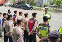 Personel Polsek Tegalombo dan Polres Pacitan melaksanakan penyekatan antisipasi Prapatan Luhur PSHT di Dusun Dondong, Pacitan, Sabtu (7/2/2026). (Foto Dok Ho/Yuan-RadarBangsa.co.id)